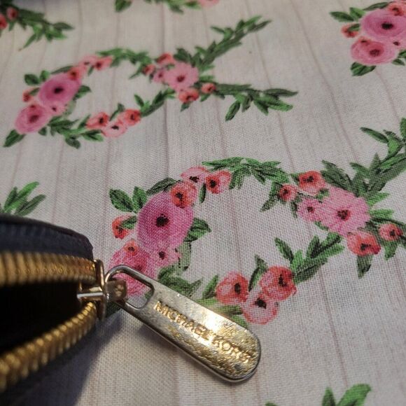 Michael Kors Jet Set Striped Leather Wristlet Navy Blue/White - Picture 8 of 8